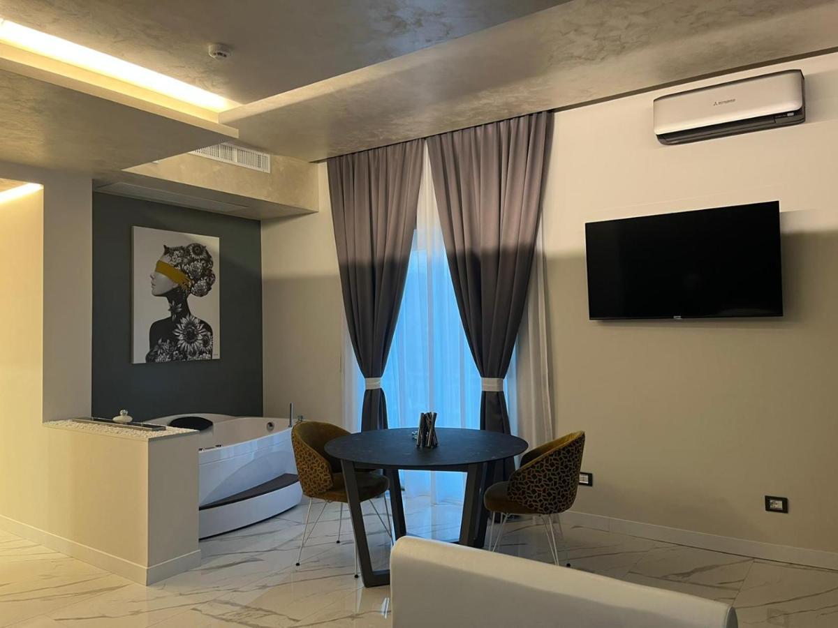 Club Hotel Kennedy Роччелла-Ионика Экстерьер фото